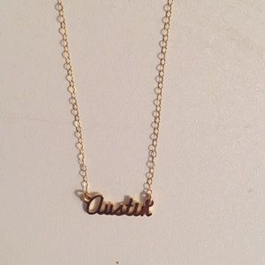 Seoul Little Austin Script Necklace